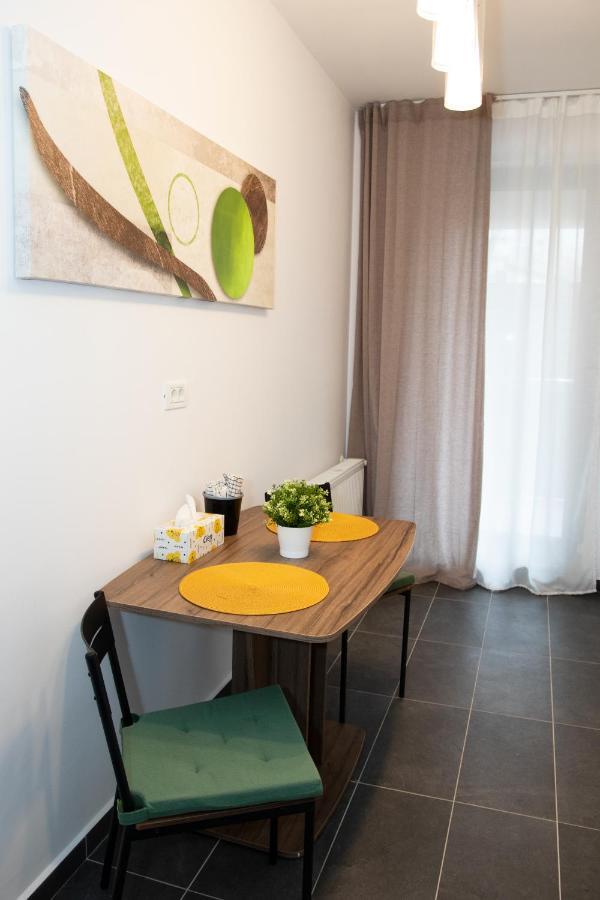 Lazo Two Room- Luxury Apartment Bukarest Eksteriør billede