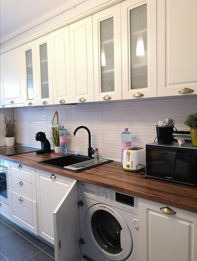 Lazo Two Room- Luxury Apartment Bukarest Eksteriør billede