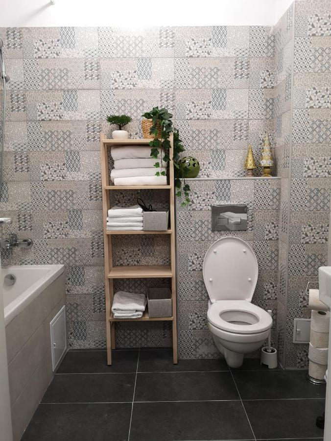 Lazo Two Room- Luxury Apartment Bukarest Eksteriør billede