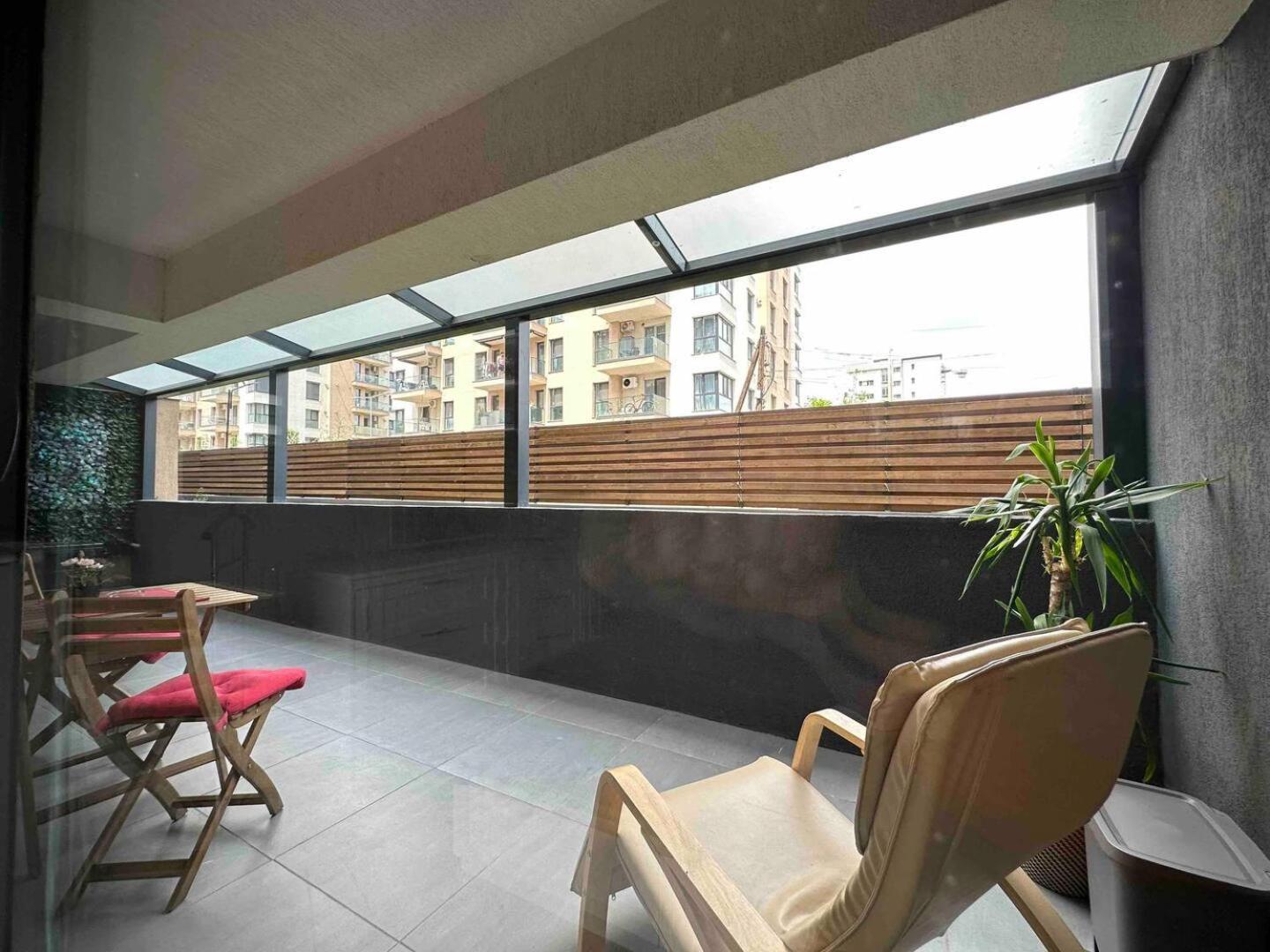 Lazo Two Room- Luxury Apartment Bukarest Eksteriør billede